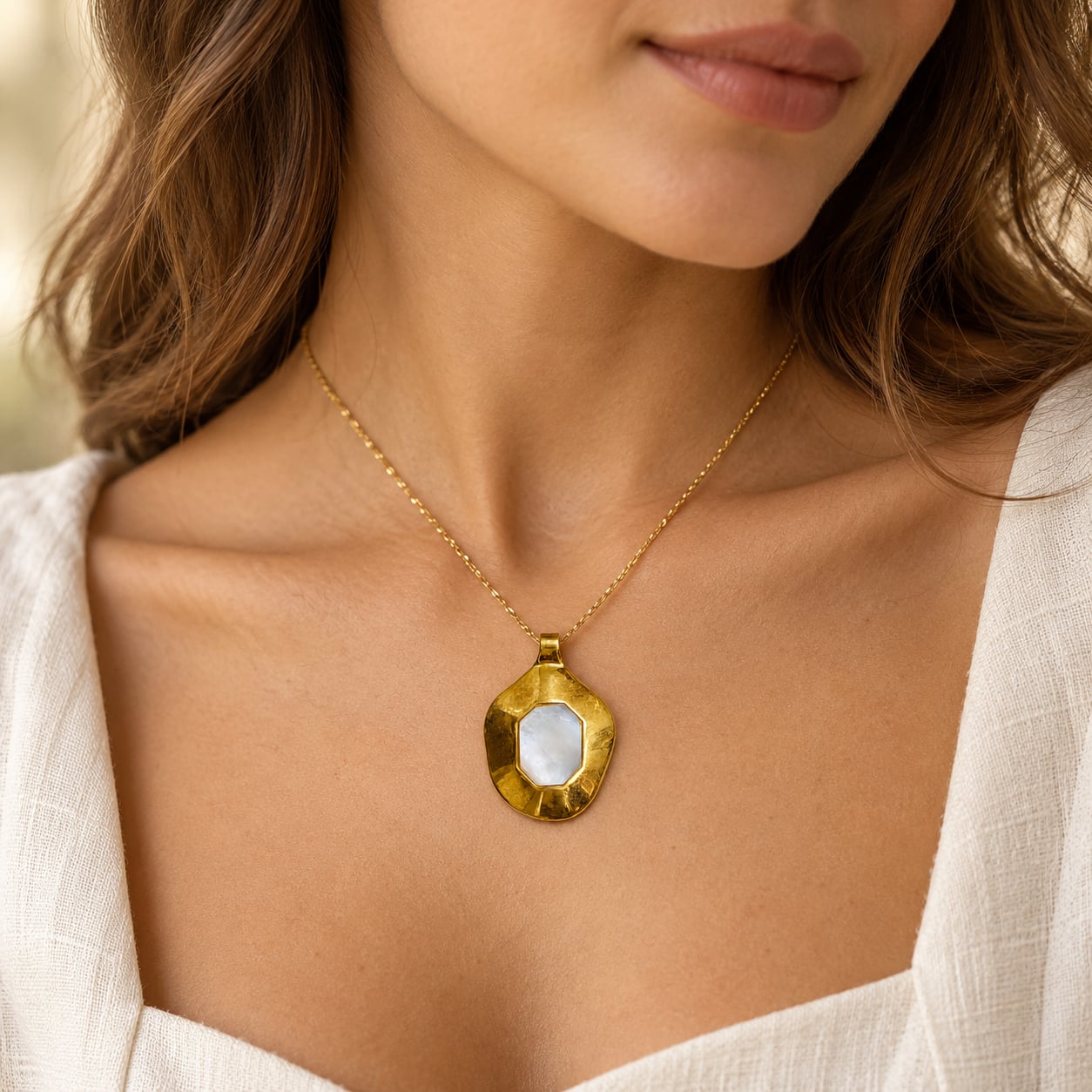 solis-mother-of-pearl-statement-pendant